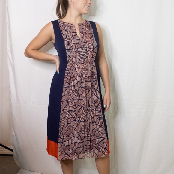 Diane von Furstenberg navy pleated sheath dress 6 - Picture 2 of 8